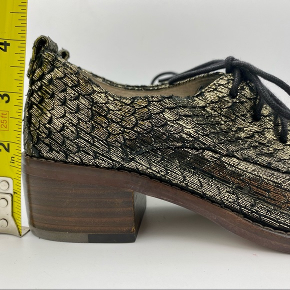 πLouise et Cie Gold Inlay Oxfords - Picture 8 of 8